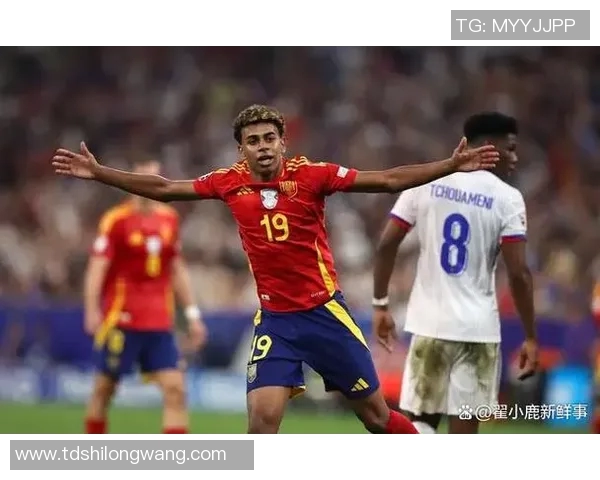 全球足球明星汇聚一堂探索他们的传奇故事与职业生涯的精彩瞬间